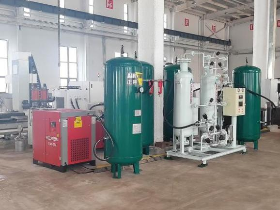 Efficiente sistema di approvvigionamento di azoto consente l'aggiornamento di produzione intelligente di apparecchiature laser di fascia alta