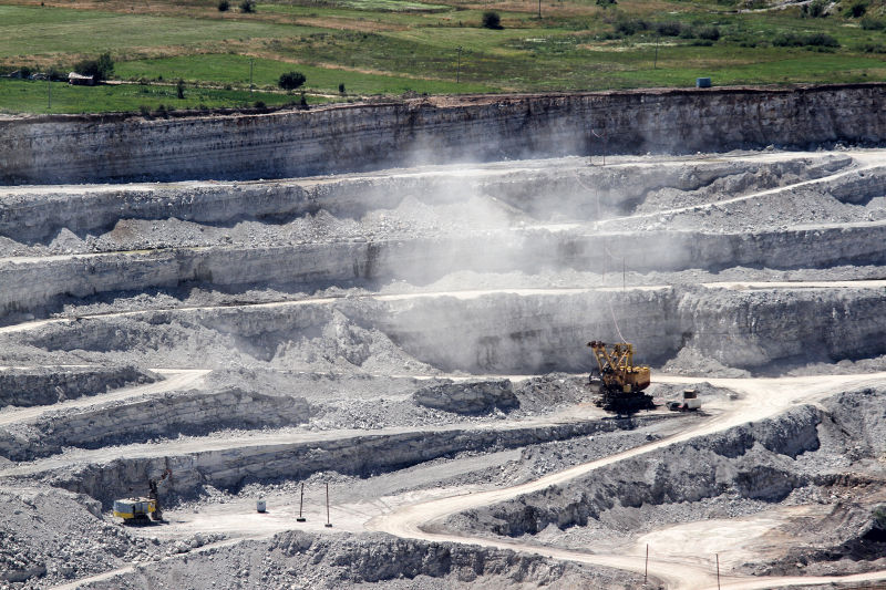 Che ruolo gioca il compressore d'aria nel processo minerario?